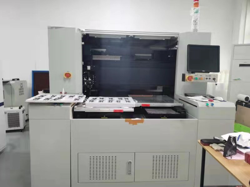 Picosecond laser glass cutting machine for glass cutting Sapphire glass cutting